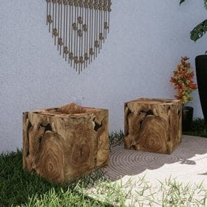 TABOURET EN TECK